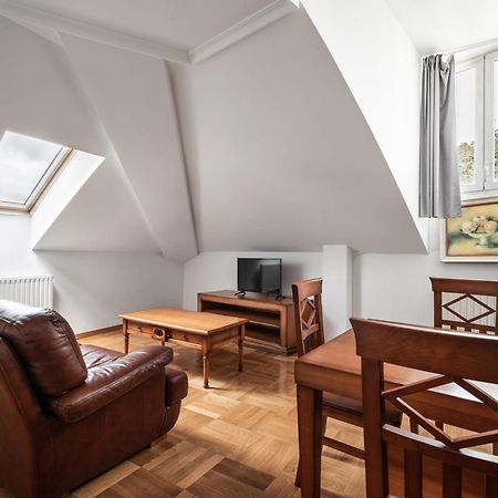 Apartamentos El Cid Burgo Exteriör bild