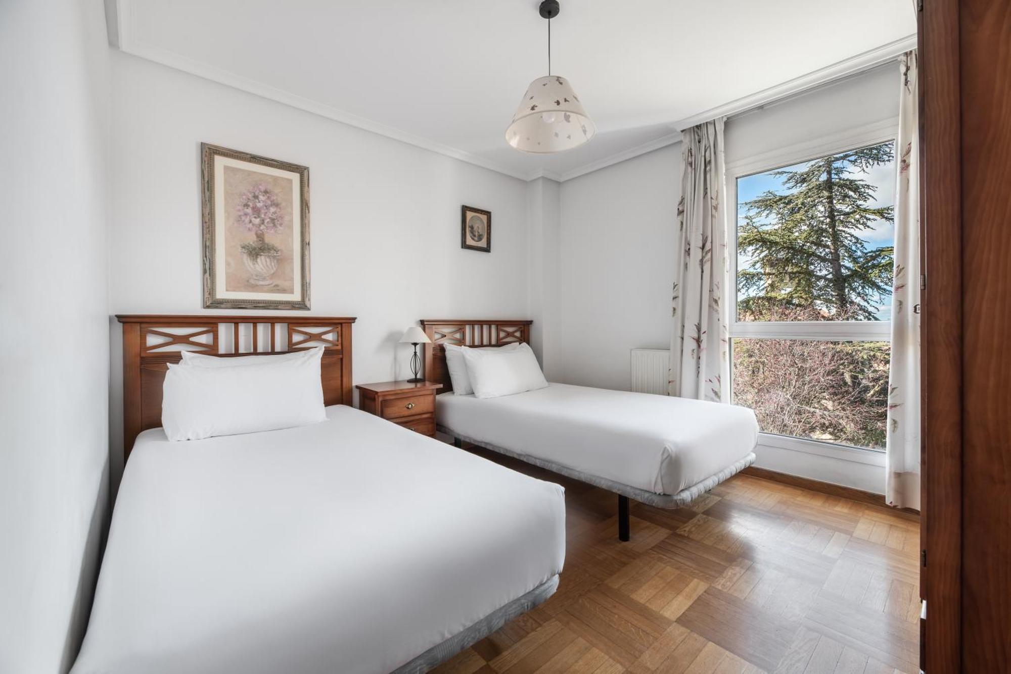 Apartamentos El Cid Burgo Exteriör bild