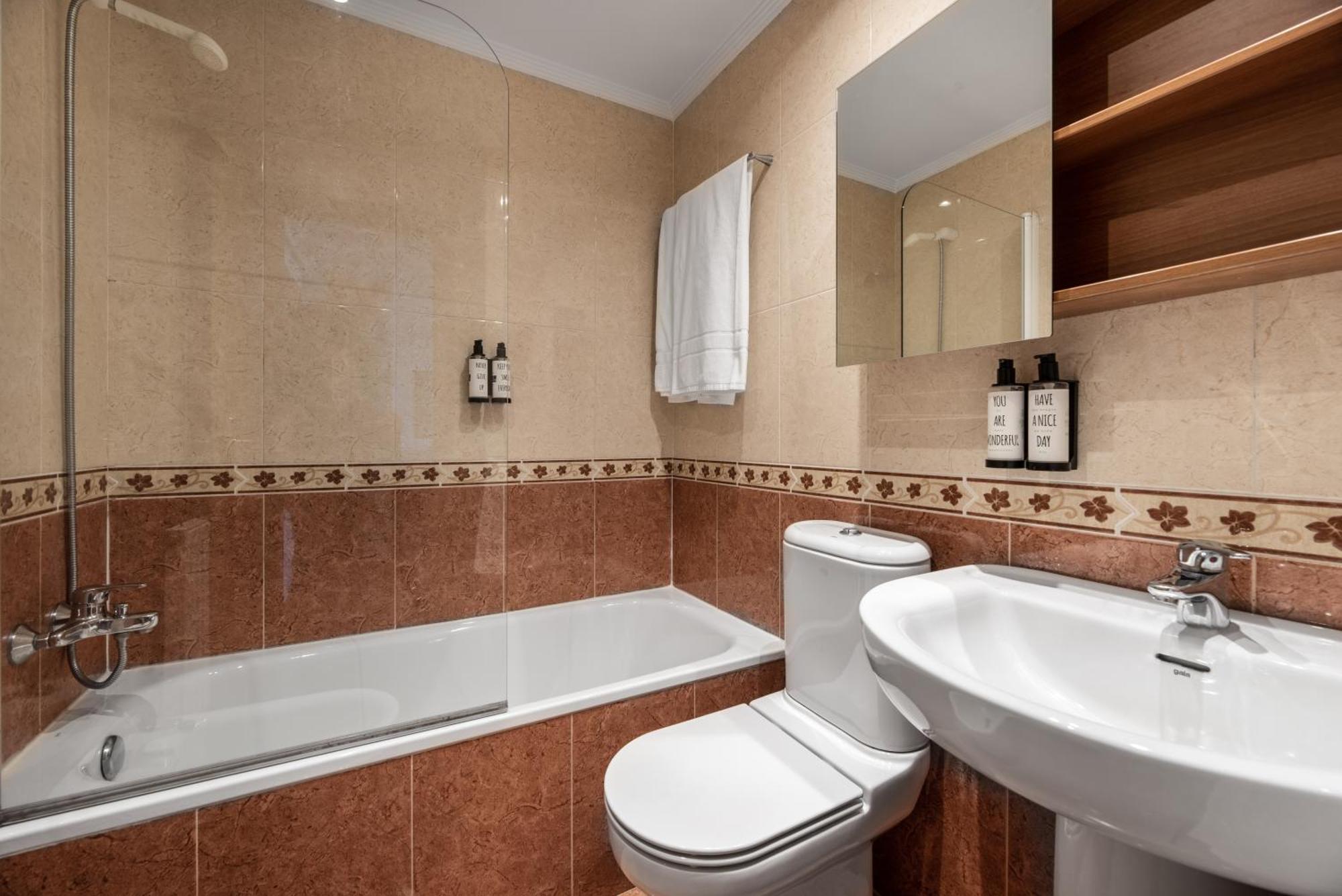 Apartamentos El Cid Burgo Exteriör bild